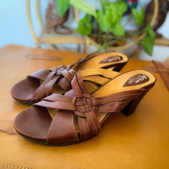 Clarks Artisan Collection Leather Sandals - Worn Once - Picture 1 of 5